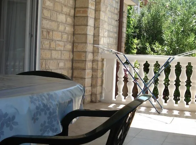 아파트 In With Balcony, Air Conditioning, W-lan 5013-4