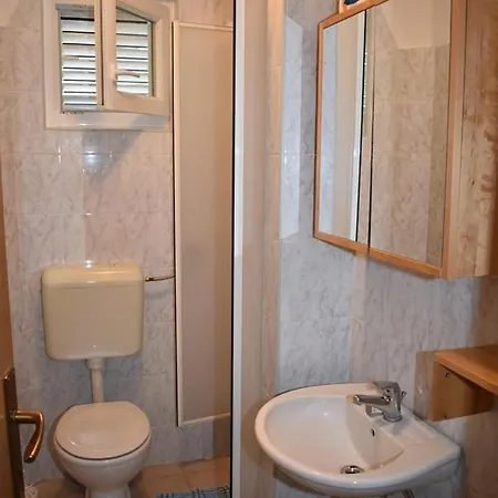 In With Balcony, Air Conditioning, W-lan 5013-4 Apartment *